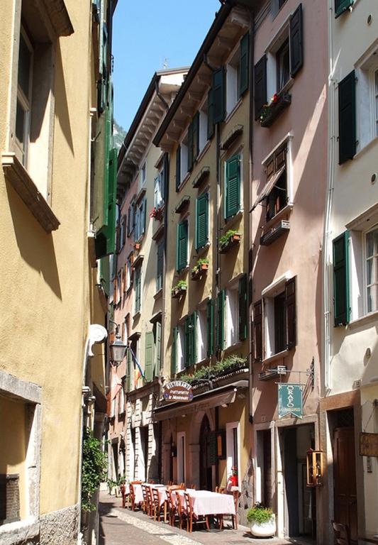 Albergo La Montanara Riva del Garda Bagian luar foto